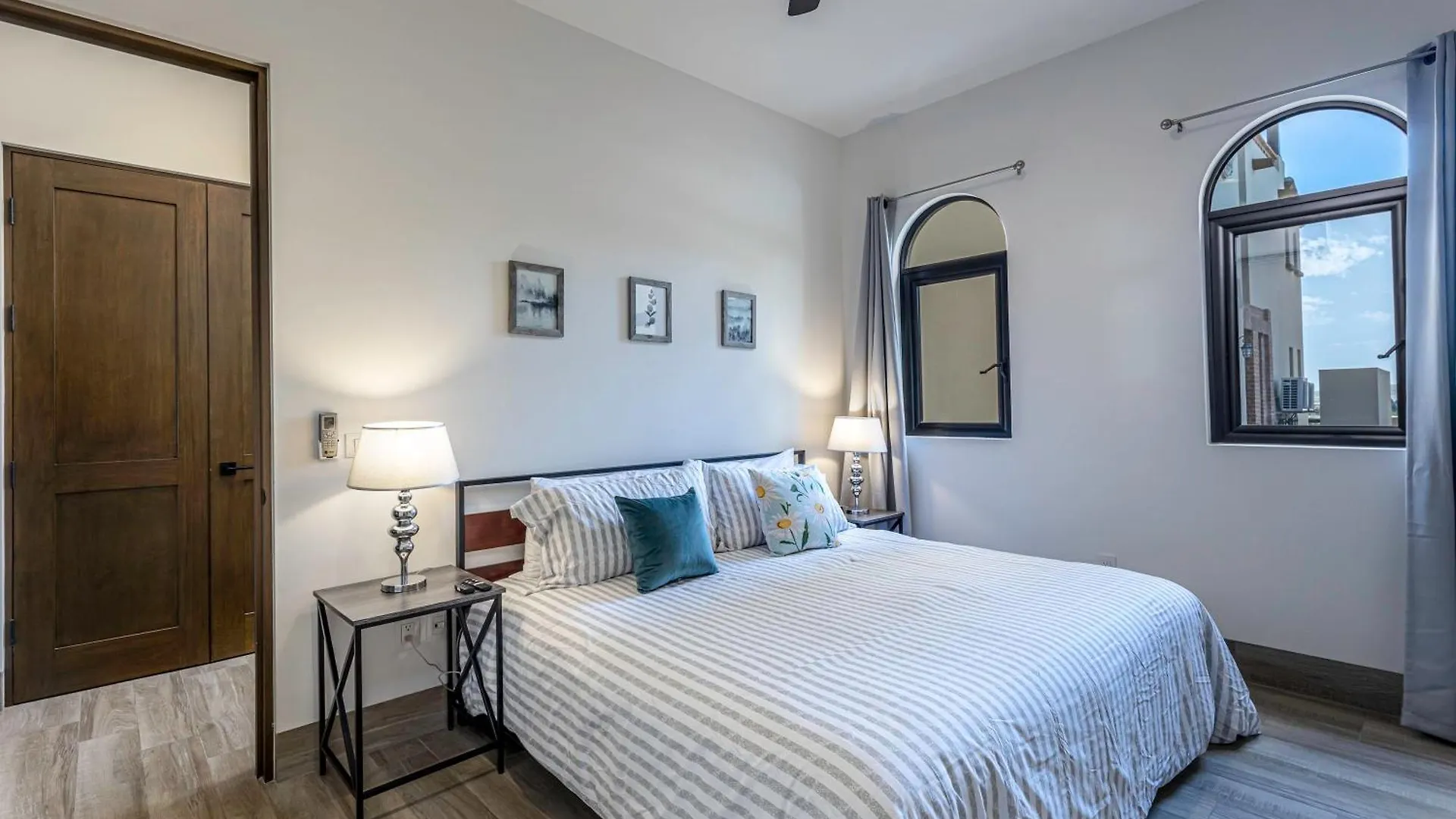 Hébergement de vacances Deluxe Ground Floor 3 Bedroom Sleeps 8 With Resort Amenities Cabo San Lucas
